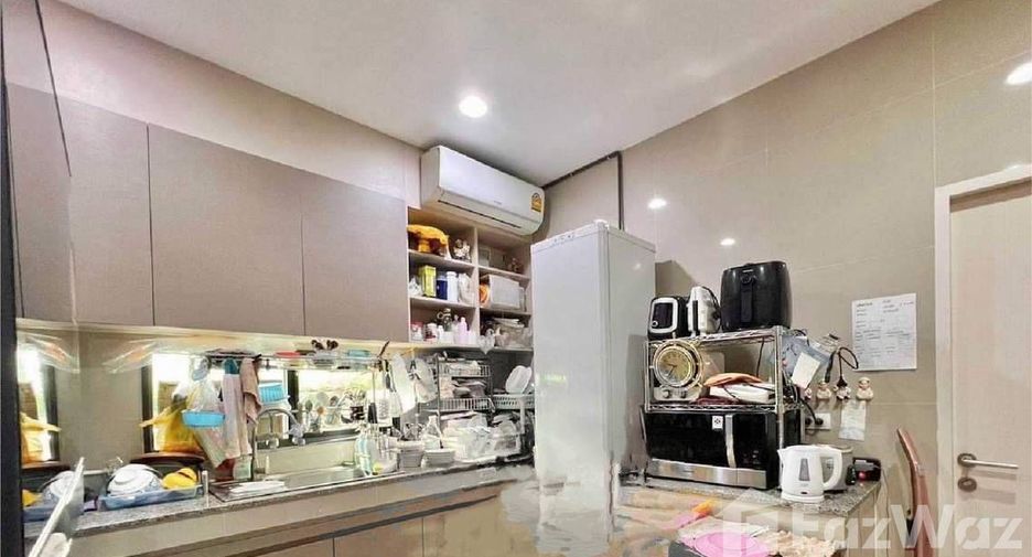 For sale 4 bedrooms house in Pak Kret, Nonthaburi