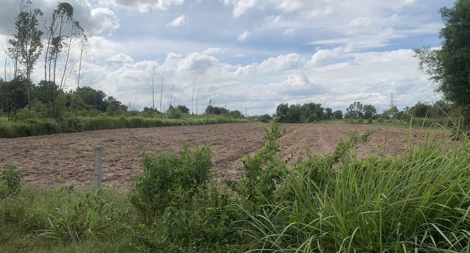 For sale land in Si Maha Phot, Prachin Buri