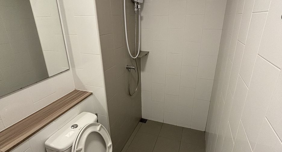 For sale 1 bed condo in Khlong Luang, Pathum Thani