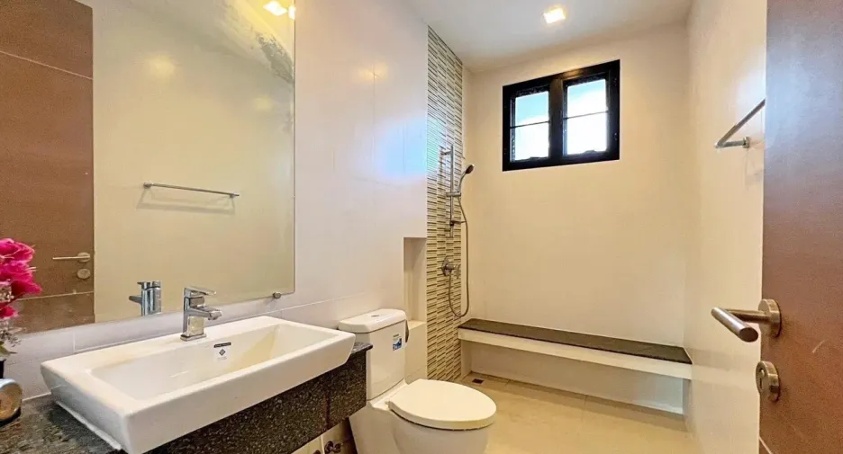 For sale 3 bedrooms house in Thanyaburi, Pathum Thani