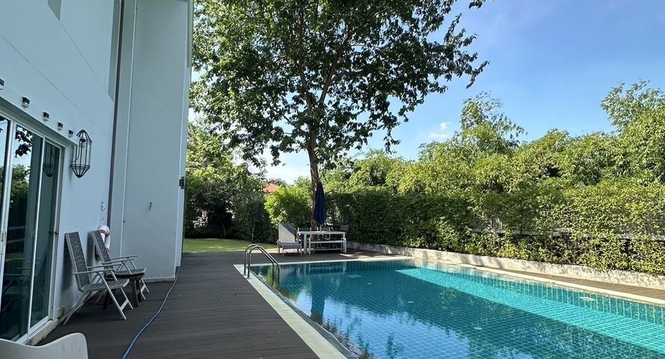 For rent 5 bedrooms house in Pak Kret, Nonthaburi
