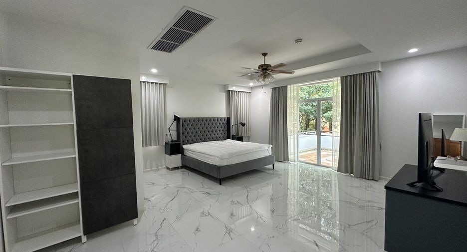 For rent 5 bedrooms house in Pak Kret, Nonthaburi