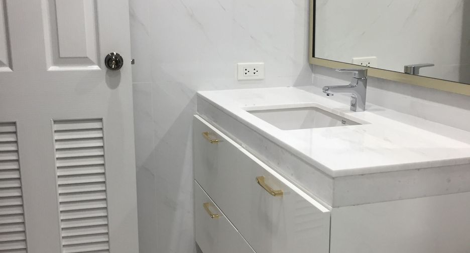 Продажа 3 спальни дом в Bang Bua Thong, Нонтабури