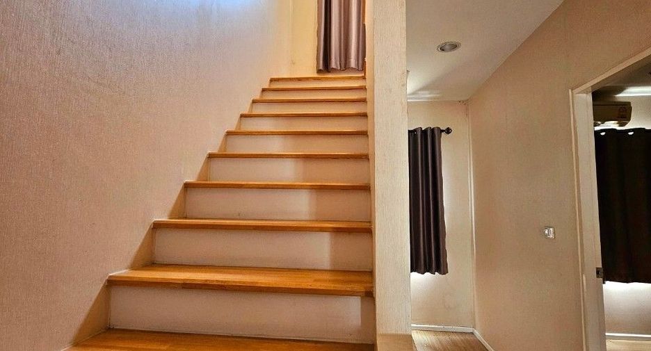 For sale 3 bedrooms townhouse in Mueang Nonthaburi, Nonthaburi