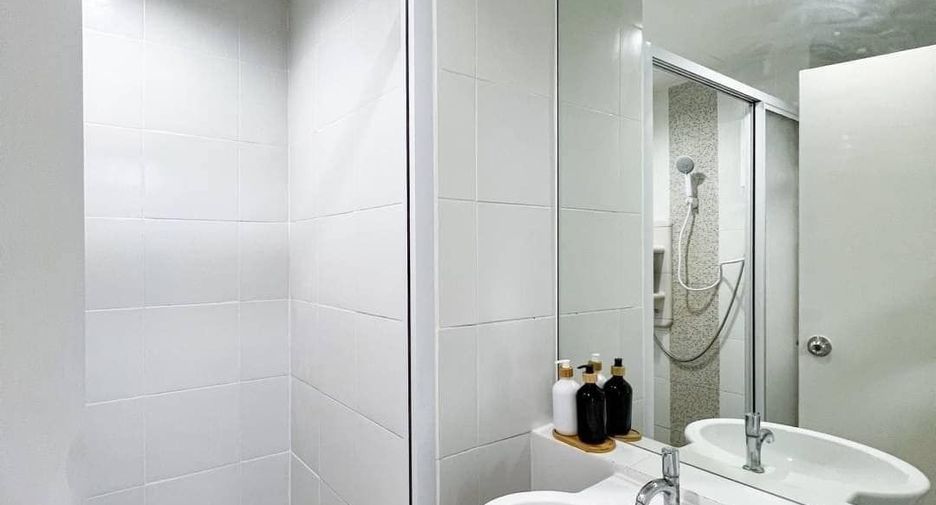 For rent 1 bed condo in Mueang Nonthaburi, Nonthaburi