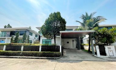 For sale 4 bedrooms house in Mueang Nonthaburi, Nonthaburi