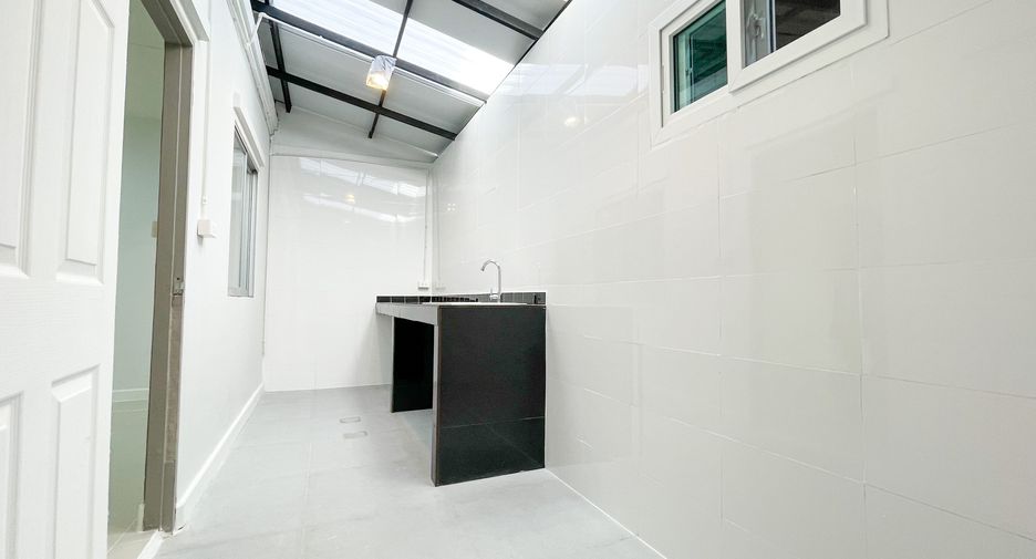 For sale 3 bedrooms townhouse in Bang Bua Thong, Nonthaburi