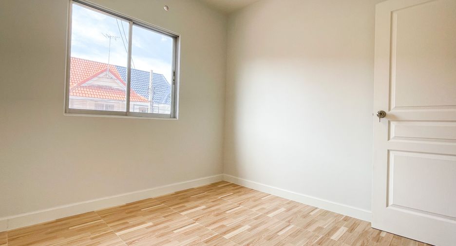 For sale 3 bedrooms townhouse in Bang Bua Thong, Nonthaburi