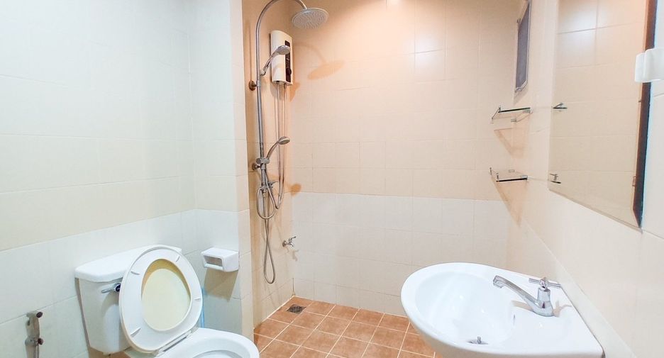 For sale 3 bedrooms house in Mueang Chachoengsao, Chachoengsao