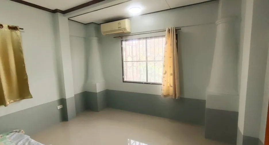 Продажа 4 спальни дом в Khlong Luang, Патумтани