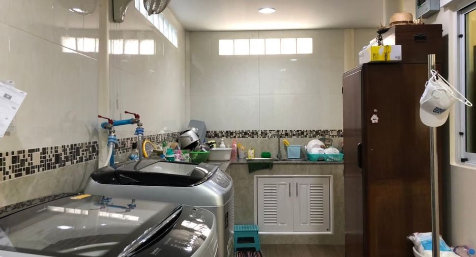 For sale 3 bedrooms house in Pak Kret, Nonthaburi