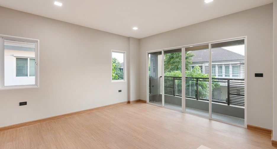 For sale 4 bedrooms house in Bang Kruai, Nonthaburi