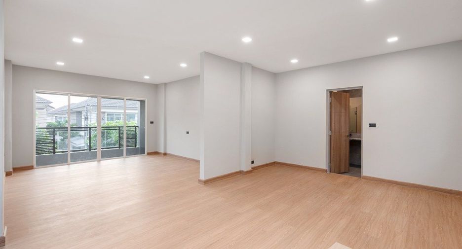For sale 4 bedrooms house in Bang Kruai, Nonthaburi