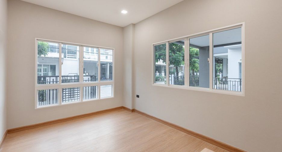 For sale 4 bedrooms house in Bang Kruai, Nonthaburi