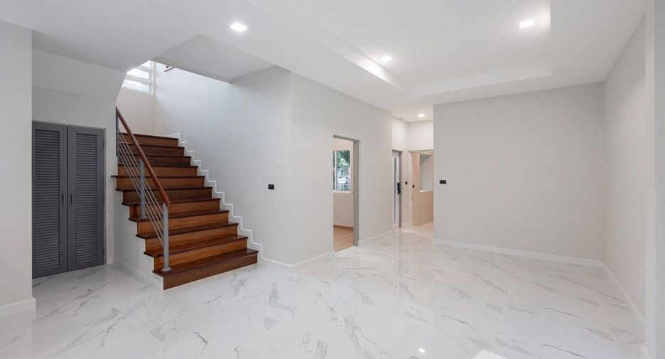 For sale 4 bedrooms house in Bang Kruai, Nonthaburi