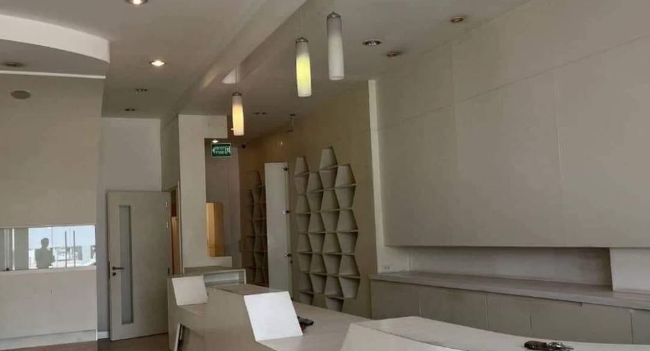 For rent office in Mueang Nakhon Ratchasima, Nakhon Ratchasima