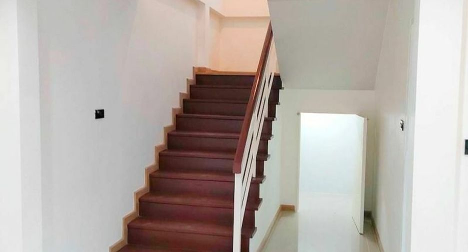 Haus zum Kauf mit 3 Zimmer in Bang Bua Thong, Nonthaburi