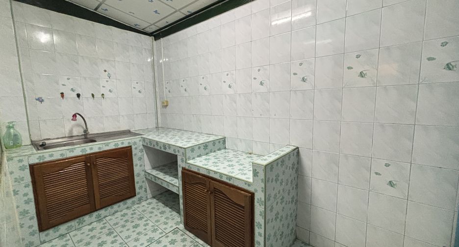 À vendre 2 chambres maison de ville à Bang Bua Thong, Nonthaburi