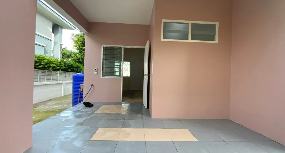 For sale 3 bedrooms house in Mueang Pathum Thani, Pathum Thani