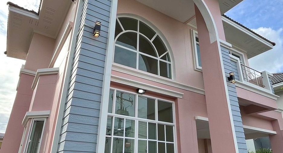 For sale 3 bedrooms house in Mueang Pathum Thani, Pathum Thani