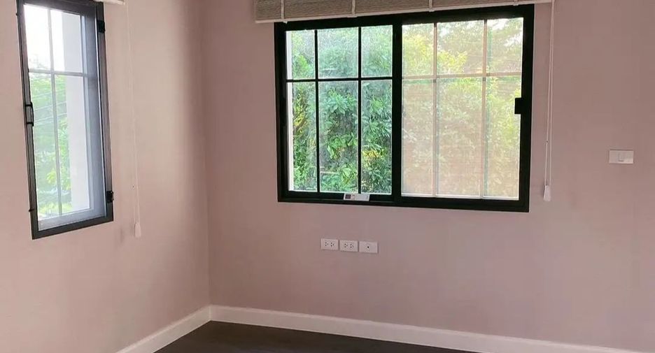 For sale 4 bedrooms house in Bang Kruai, Nonthaburi