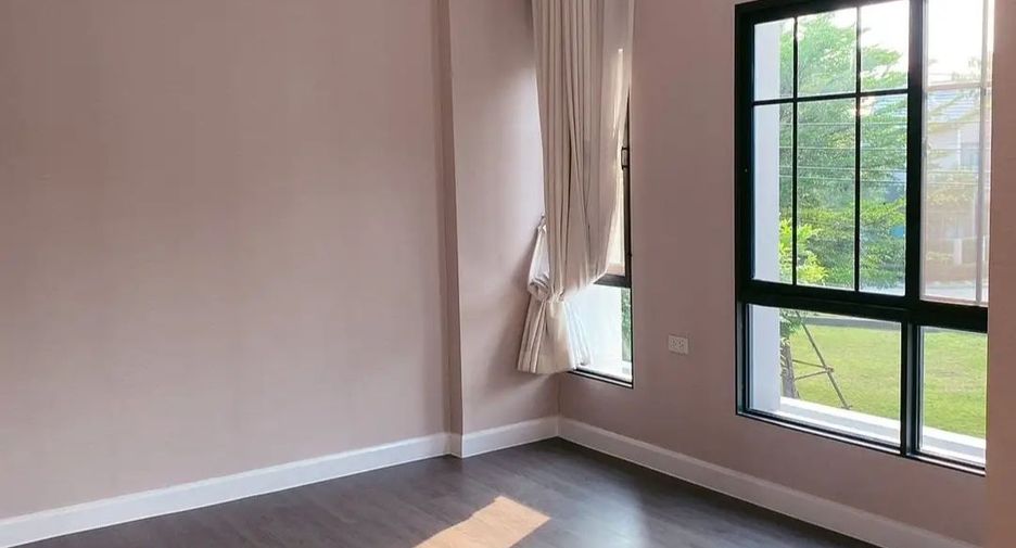 For sale 4 bedrooms house in Bang Kruai, Nonthaburi