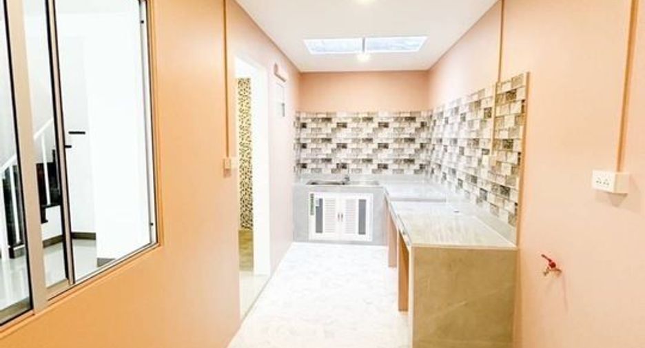 For sale 3 bedrooms townhouse in Bang Bua Thong, Nonthaburi