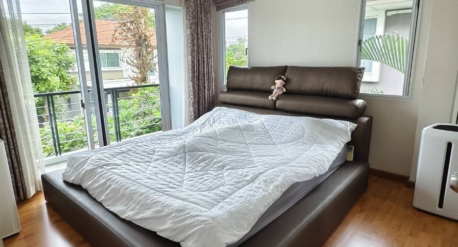 For sale 3 bedrooms house in Pak Kret, Nonthaburi