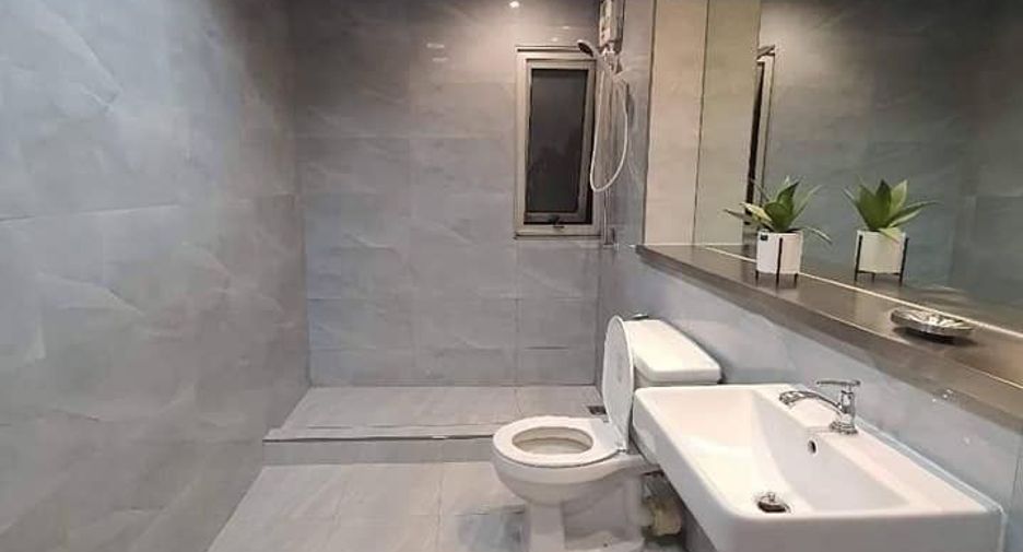 For sale 2 bedrooms condo in Pak Kret, Nonthaburi