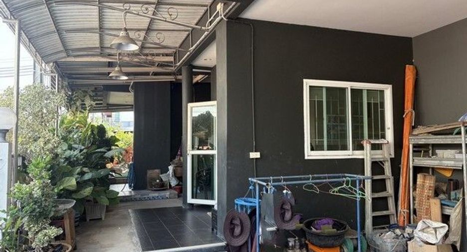 Reihenhaus zum Kauf mit 3 Zimmer in Bang Yai, Nonthaburi