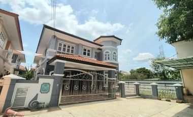 Haus zum Kauf mit 3 Zimmer in Thanyaburi, Pathum Thani