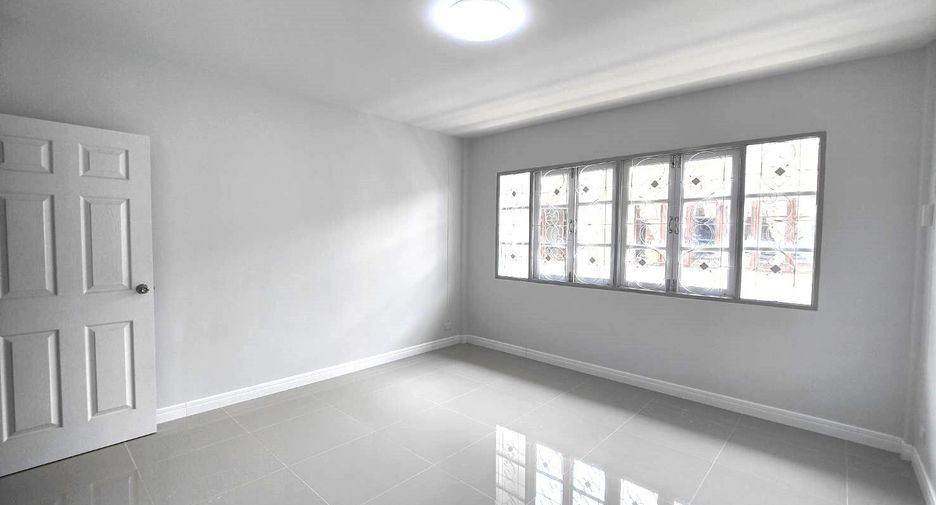 À vendre 2 chambres maison de ville à Phutthamonthon, Nakhon Pathom