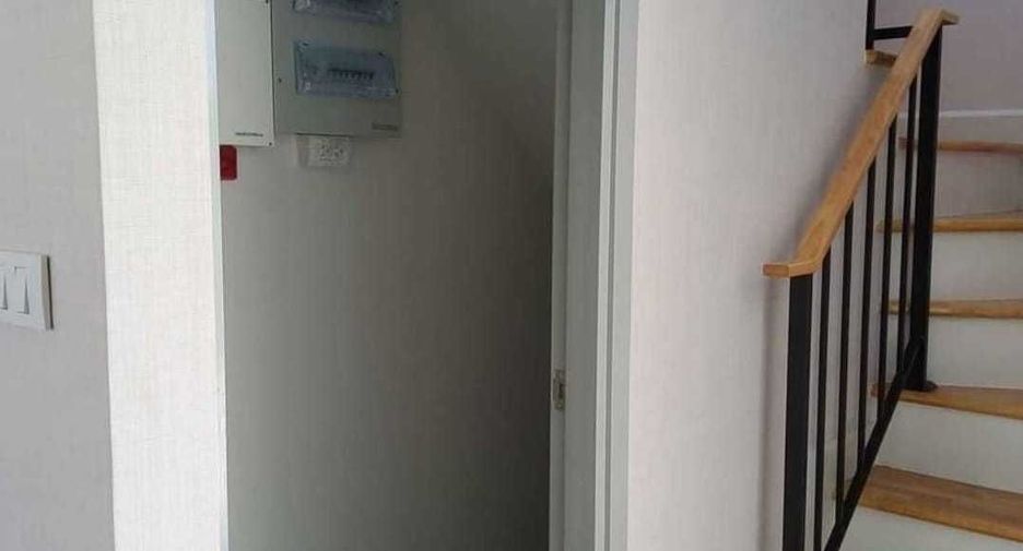 À vendre 4 chambres maison à Bang Kruai, Nonthaburi