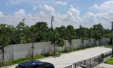 Casa en venta de 4 habitaciones en Bang Kruai, Nonthaburi