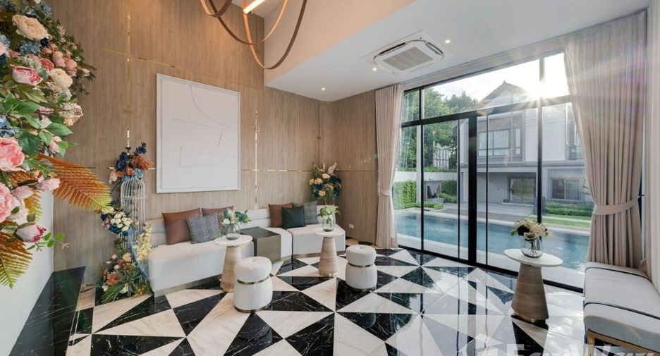 For sale 4 bedrooms house in Mueang Nonthaburi, Nonthaburi