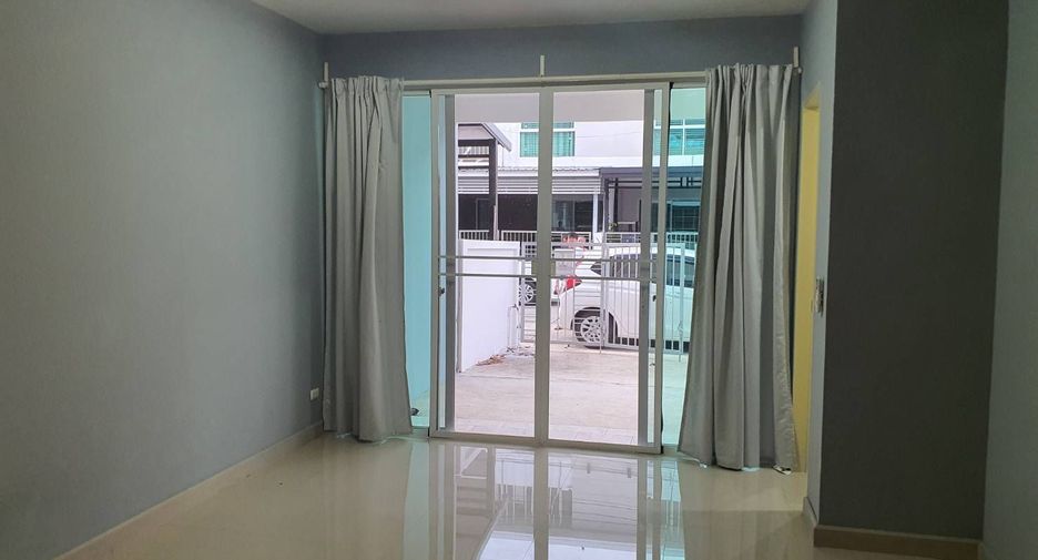 Reihenhaus zum Kauf mit 3 Zimmer in Phutthamonthon, Nakhon Pathom