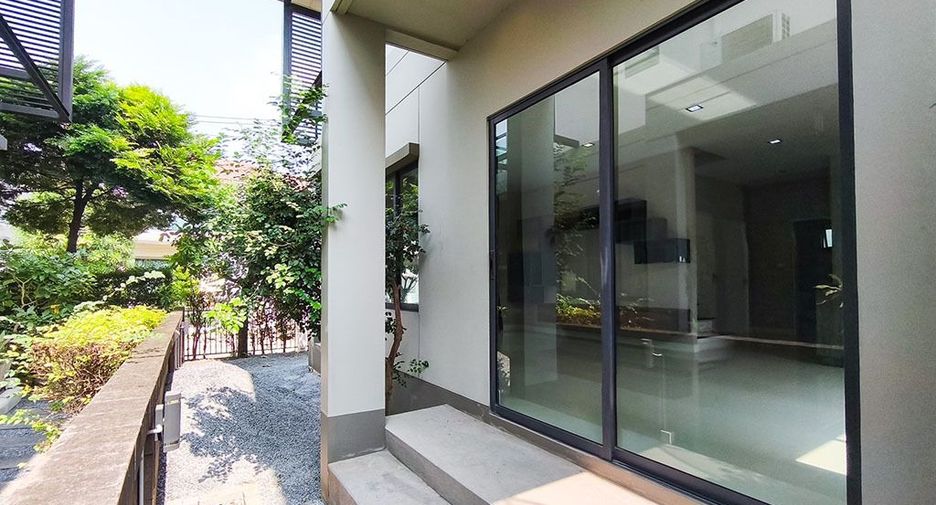 For sale 3 ベッドルーム house in Mueang Pathum Thani, Pathum Thani