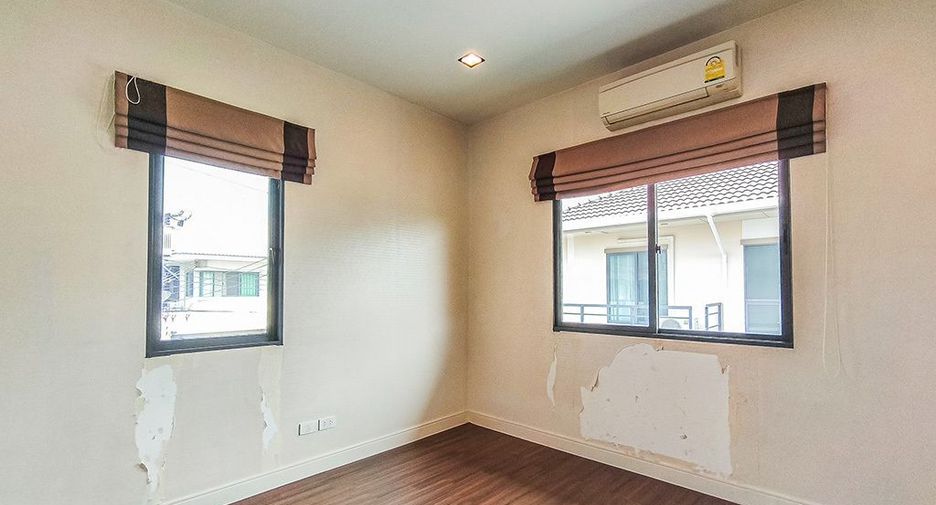 For sale 3 ベッドルーム house in Mueang Pathum Thani, Pathum Thani