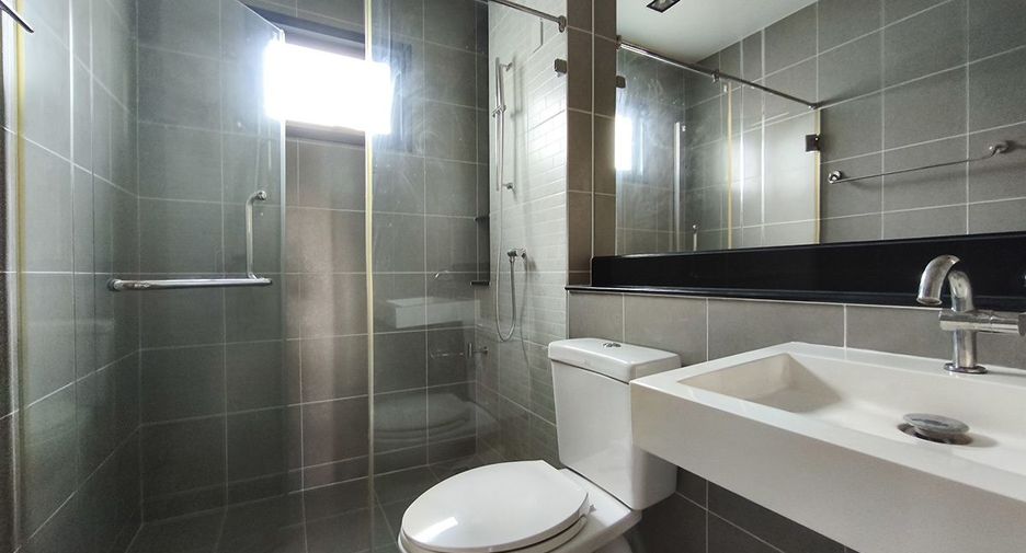 For sale 3 ベッドルーム house in Mueang Pathum Thani, Pathum Thani