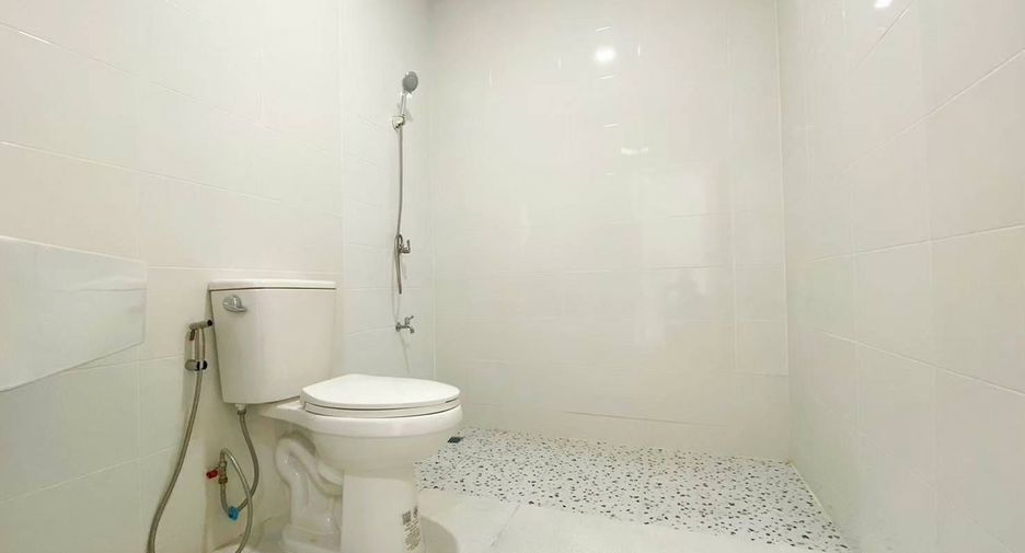 Продажа 3 спальни таунхаус в Bang Bua Thong, Нонтабури