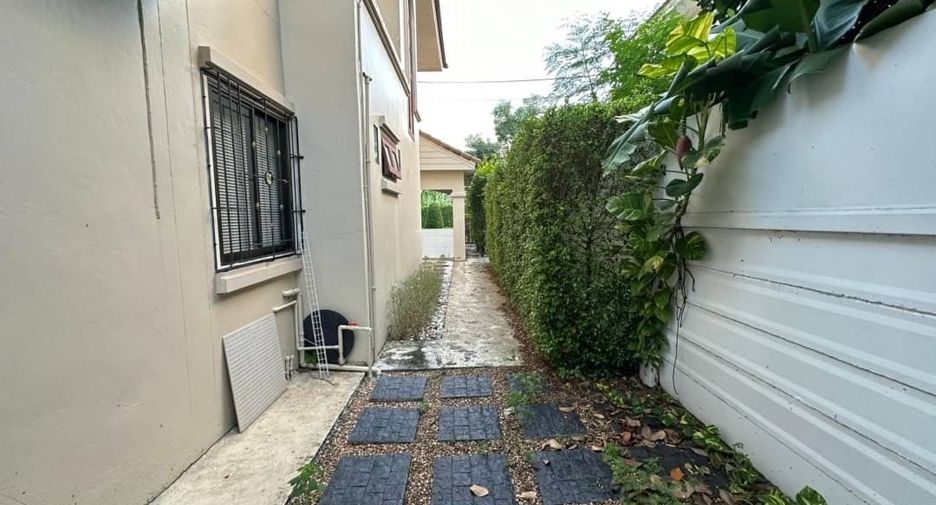 出售 4 卧室 独立屋 在 Phutthamonthon, Nakhon Pathom