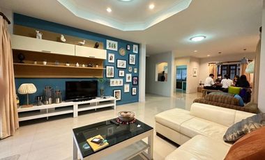 Casa en venta de 4 habitaciones en Phutthamonthon, Nakhon Pathom