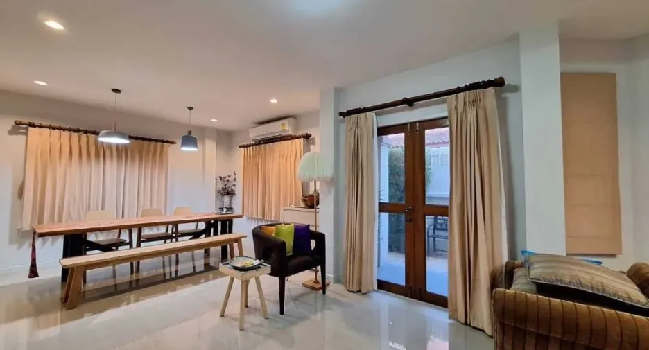 出售 4 卧室 独立屋 在 Phutthamonthon, Nakhon Pathom