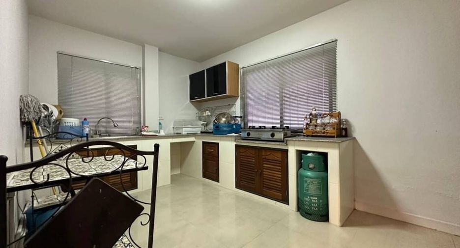 出售 4 卧室 独立屋 在 Phutthamonthon, Nakhon Pathom
