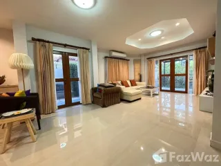 For sale 4 ベッドルーム house in Phutthamonthon, Nakhon Pathom