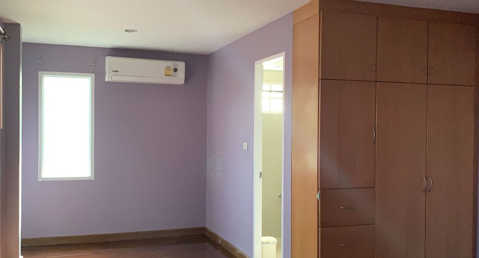 For sale 5 bedrooms house in Hat Yai, Songkhla