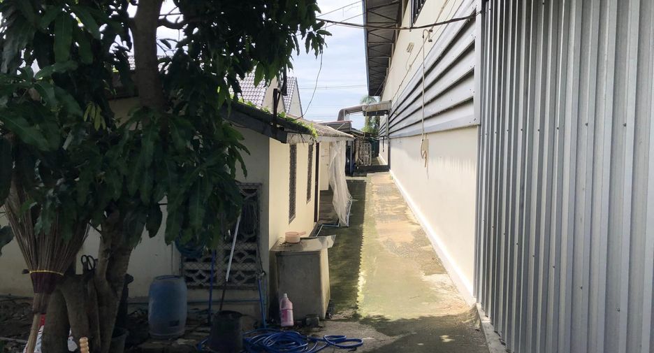 Terreno en venta en Nakhon Chai Si, Nakhon Pathom