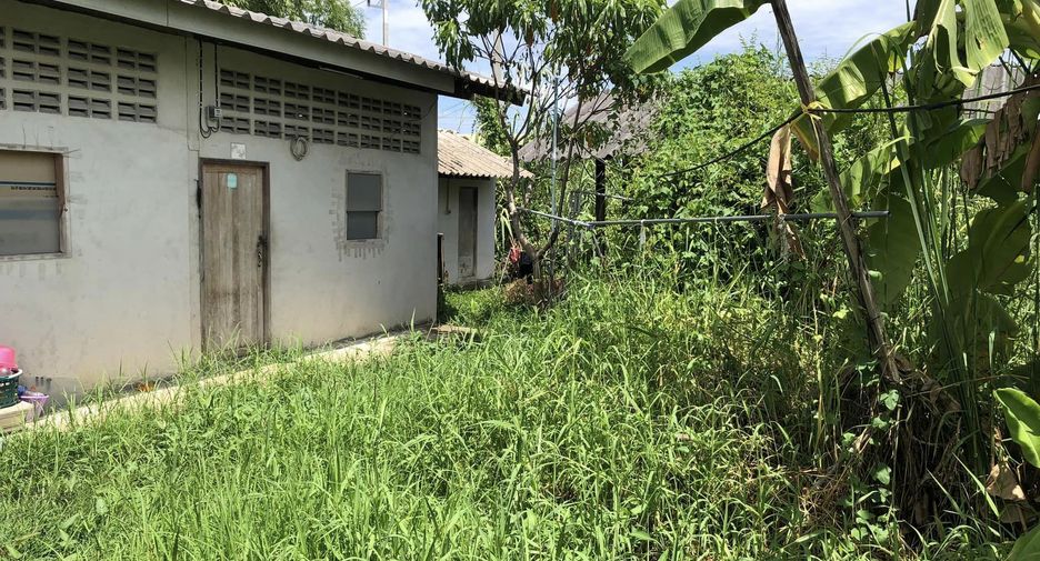 Terreno en venta en Nakhon Chai Si, Nakhon Pathom