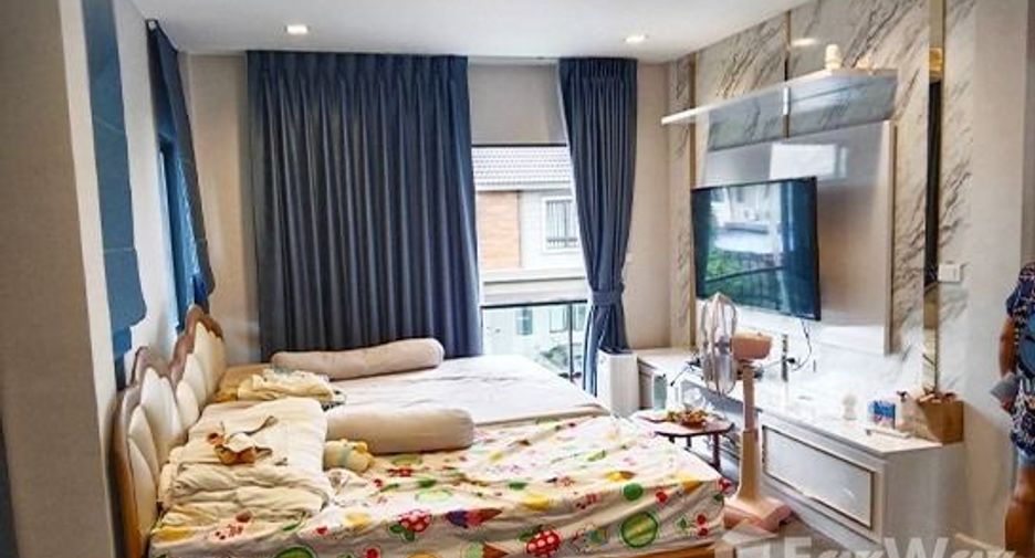 For sale 4 bedrooms house in Thanyaburi, Pathum Thani