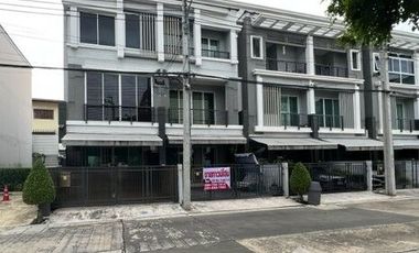 ขาย 3 ห้องนอน ทาวน์เฮ้าส์ ใน เมืองนนทบุรี, นนทบุรี